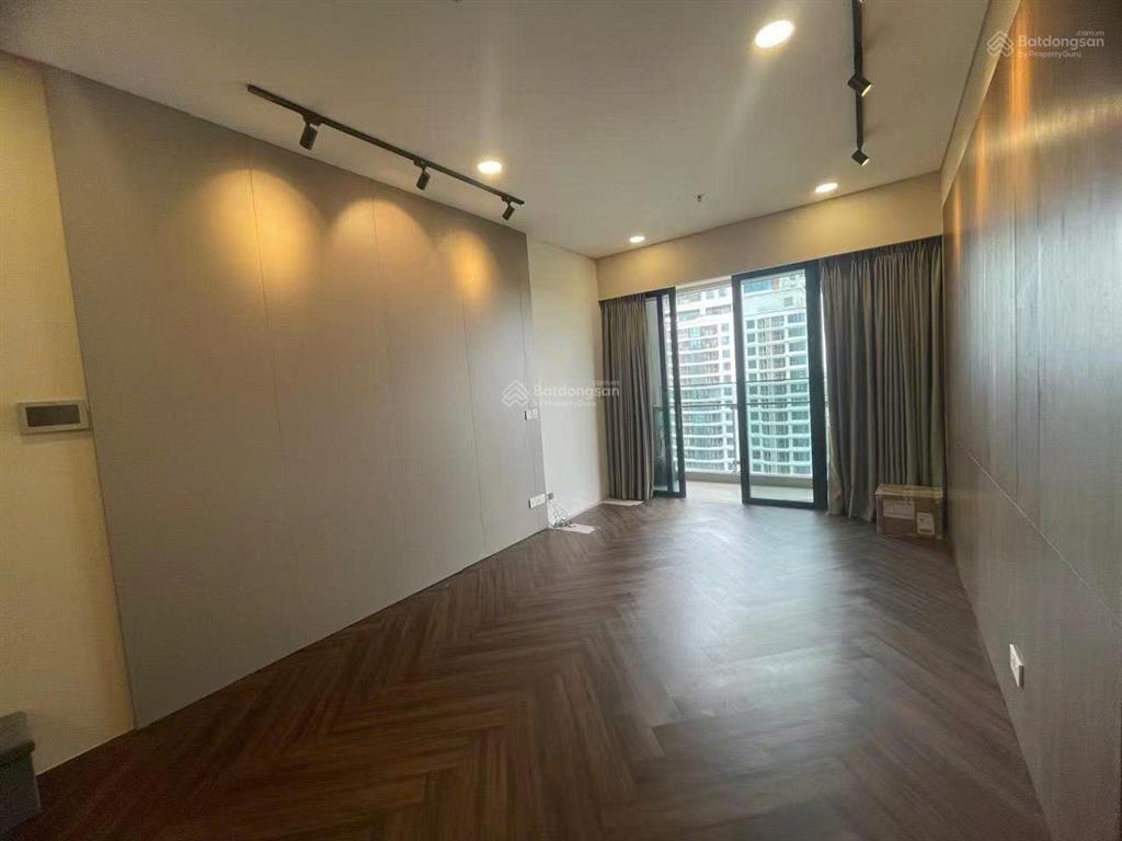 Bán căn hộ 2pn, 2wc  dt 94m2 tại the river thủ thiêm, giá tốt 18 tỷ vnd