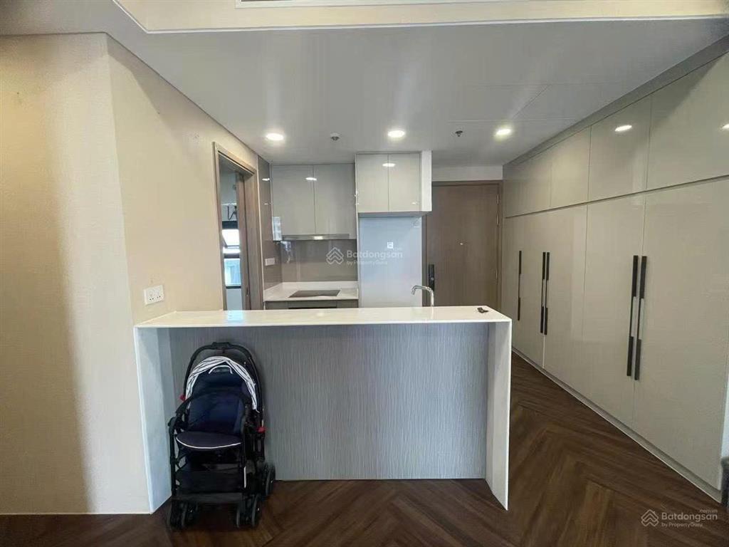 Bán căn hộ 2pn, 2wc  dt 94m2 tại the river thủ thiêm, giá tốt 18 tỷ vnd