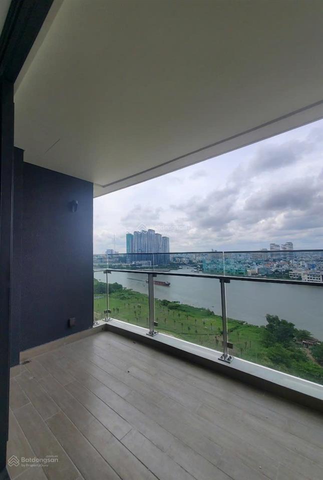 Cho thuê căn 4 phòng ngủdiện tích 202m2 tại the river thủ thiêmgiá 115 triệu vnd đã bao vat