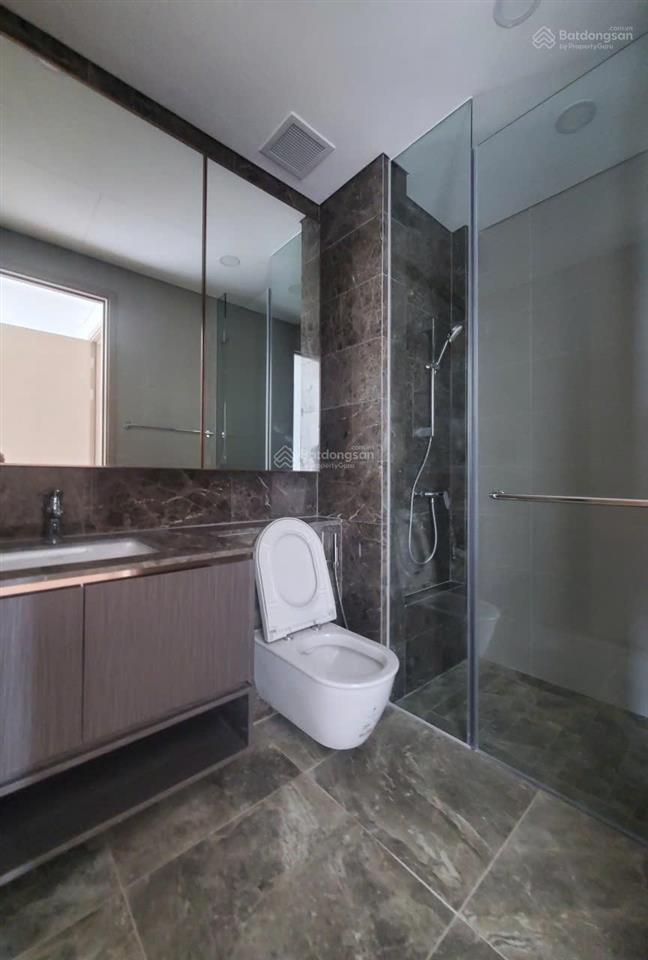 Cho thuê căn 4 phòng ngủdiện tích 202m2 tại the river thủ thiêmgiá 115 triệu vnd đã bao vat