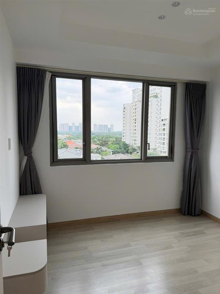 Bán căn hộ hưng phúc 3pn 97m2 ô xe hầm chỉ 9,8 tỷ sổ hồng  lan 0906 743 ***