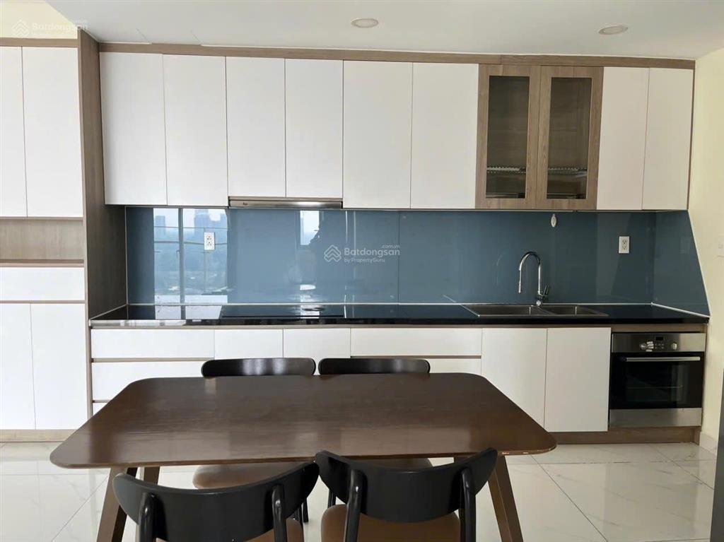 Bán căn hộ hưng phúc 3pn 97m2 sổ hồng 9,7 tỷ ô xe hầm  lan 0906 743 ***