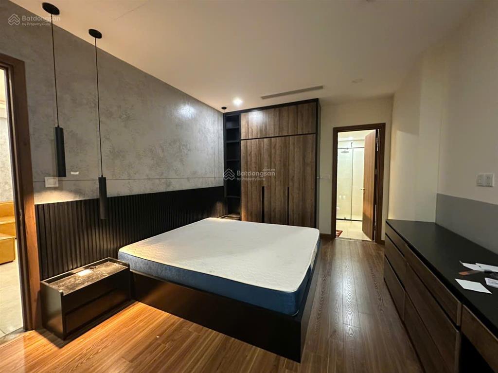 Bán căn hộ golden park số 2 phạm văn bạch, 95m, có 3 phòng ngủ full đồ