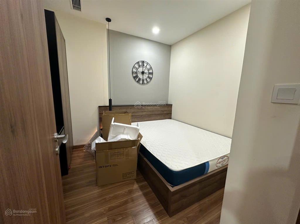 Bán căn hộ golden park số 2 phạm văn bạch, 95m, có 3 phòng ngủ full đồ