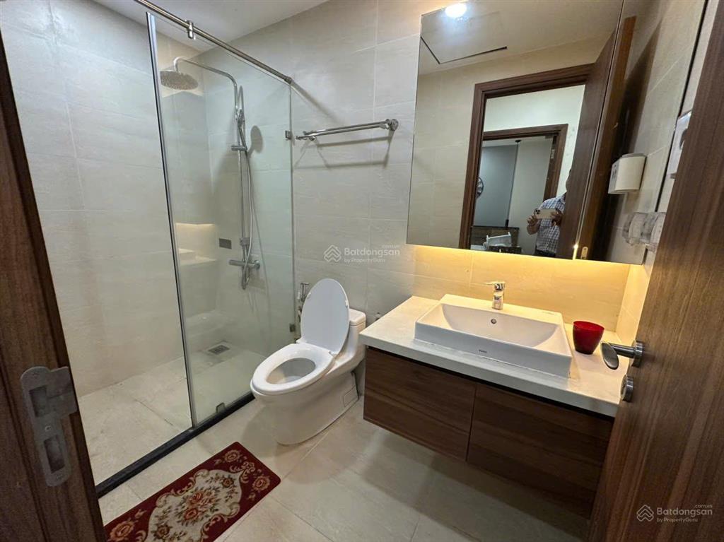 Bán căn hộ golden park số 2 phạm văn bạch, 95m, có 3 phòng ngủ full đồ