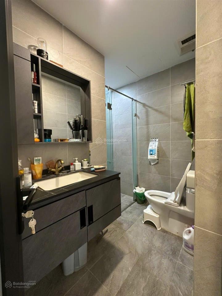 Bán căn hộ m5 số 91 nguyễn chí thanh, 149m², 3 phòng ngủ đủ đồ view hồ thành công