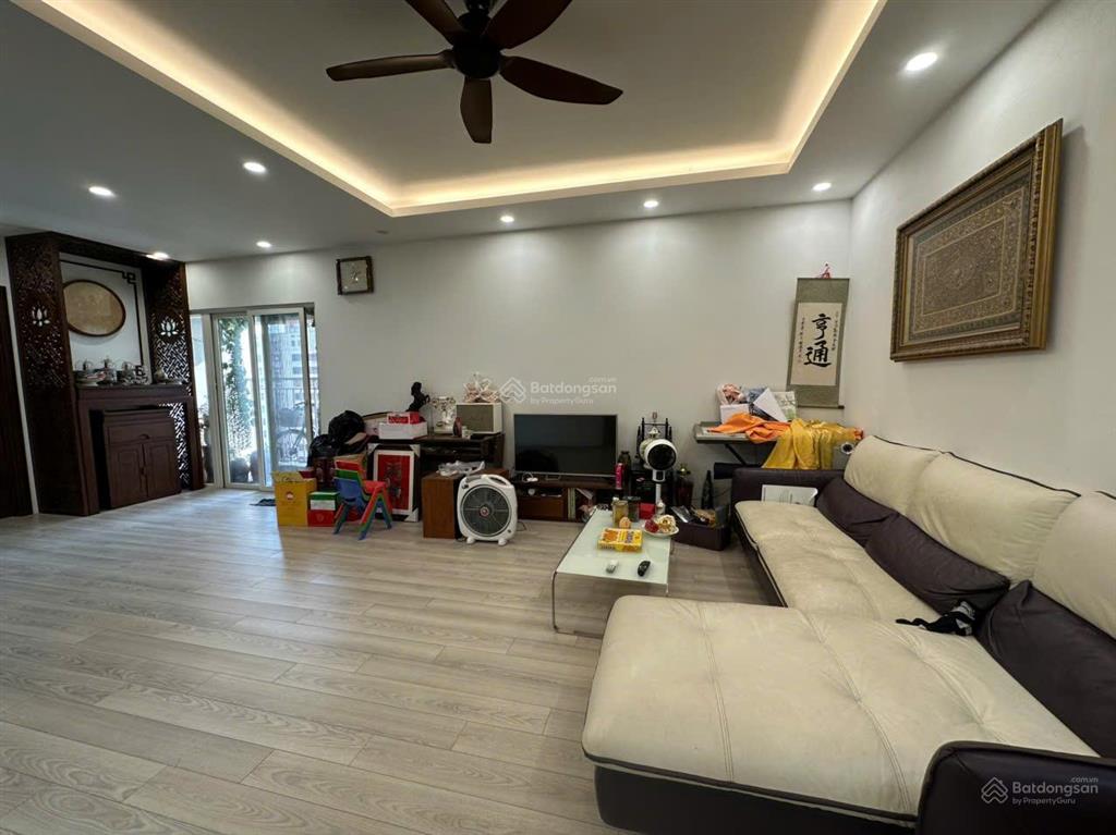 Bán căn hộ m5 số 91 nguyễn chí thanh, 149m², 3 phòng ngủ đủ đồ view hồ thành công