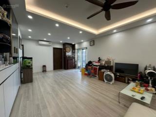 Bán căn hộ m5 số 91 nguyễn chí thanh, 149m², 3 phòng ngủ đủ đồ view hồ thành công
