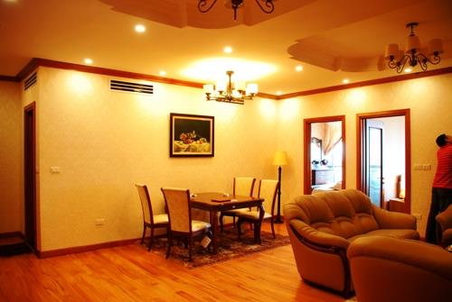 Bán căn hộ 2 pn 2 wc tòa nhà euro windows 27 trần duy hưng