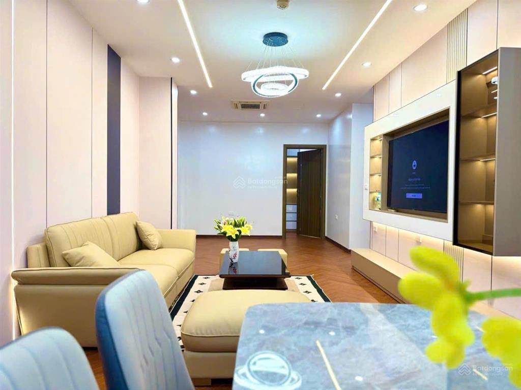 Chính chủ gửi bán quỹ căn hộ tại euro window27 trần duy hưng, 80m86m100m122m, giá tốt