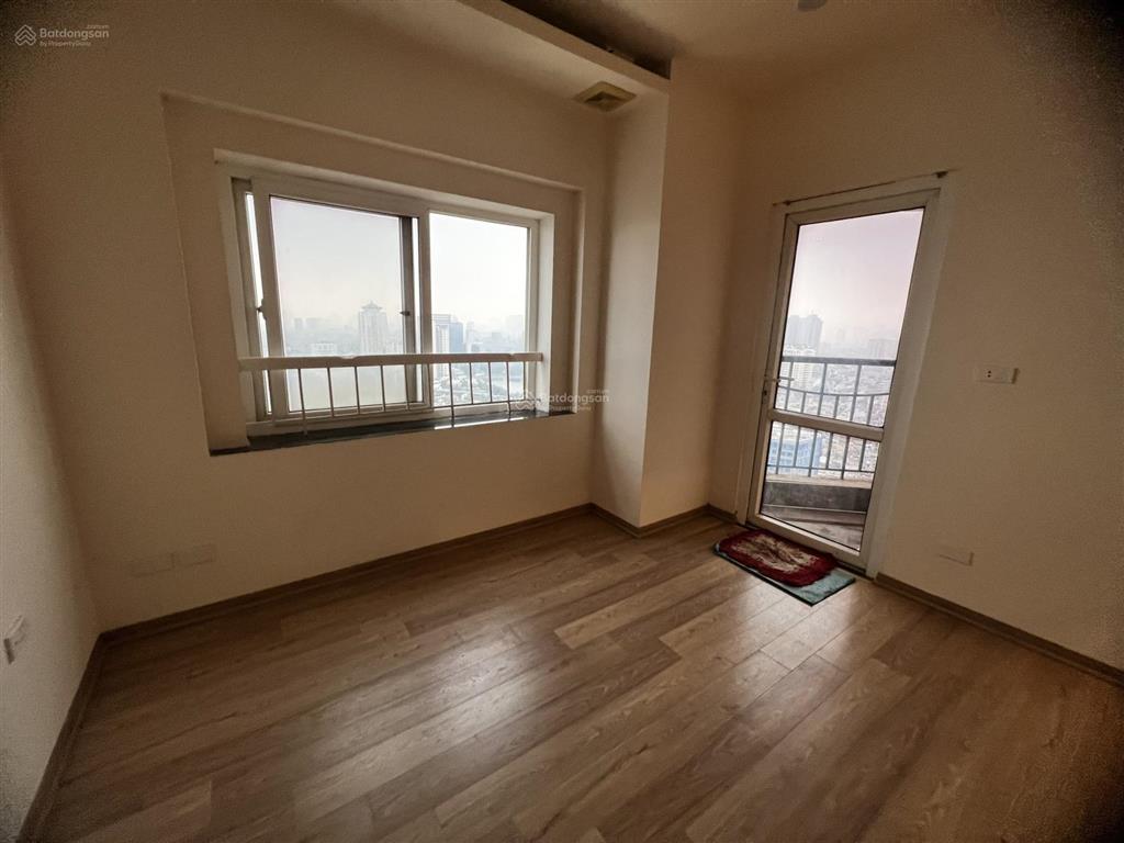 Bán căn hộ 76m có 2pn tòa vườn xuân 71 nguyễn chí thanh ban công đông nam