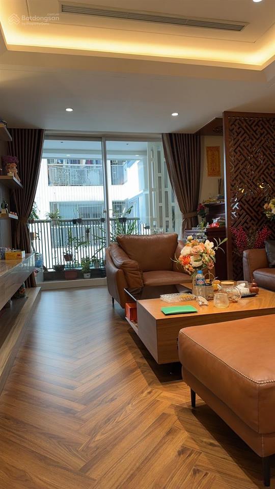 Bán căn hộ mipec tower 229 tây sơn, 132m, căn góc, đông nam, giá tốt