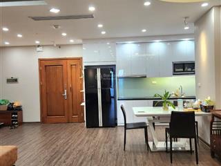 Tôi bán căn hộ eurowindow 27 trần duy hưng, 93.2m2, có 3pn 2 wc ban công đông nam