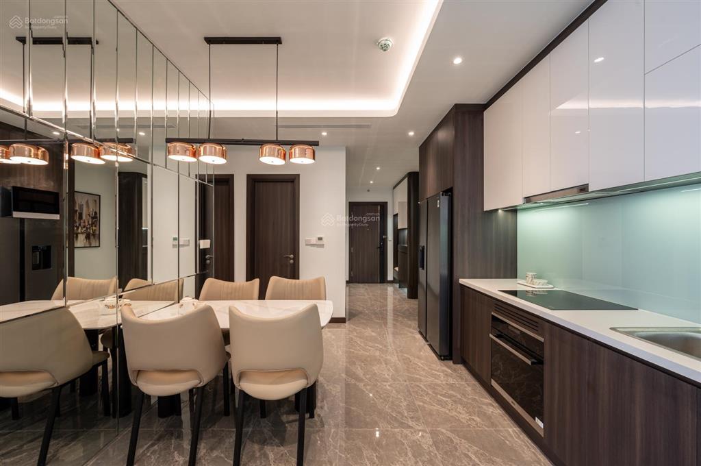 Định cư nước ngoài cần bán nhanh căn hộ gloria số 8 nguyên hồng, 57m2, 2 pn 2 wc