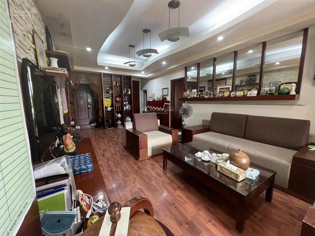 Cho thuê căn hộ 1517 ngọc khánh, 125m2, 3 phòng ngủ 2 vệ sinh, giá 15tr/tháng.  0914 198 ***