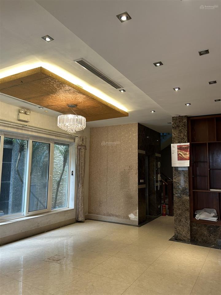 Cho thuê nhà ngõ số 6 phố trần kim xuyến, yên hòa, 150m2, mặt tiền 10m xây 6 tầng thang máy