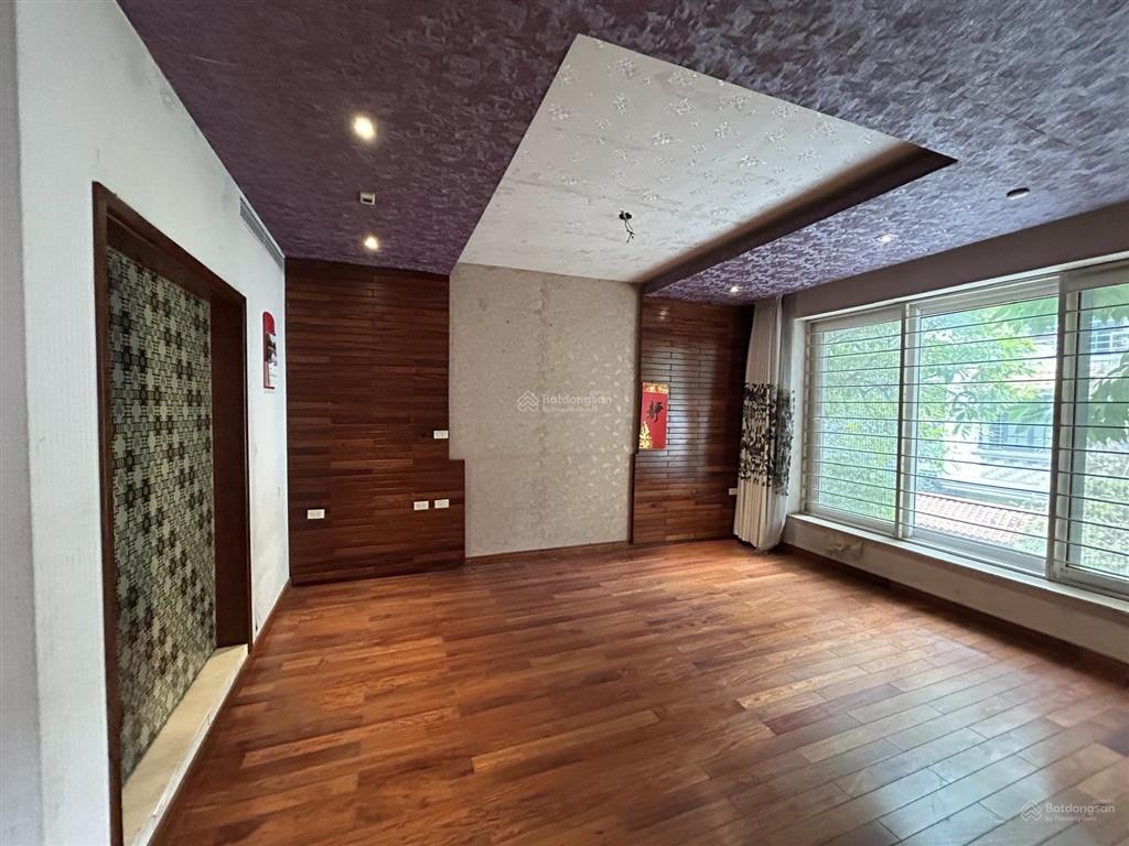 Cho thuê nhà ngõ số 6 phố trần kim xuyến, yên hòa, 150m2, mặt tiền 10m xây 6 tầng thang máy
