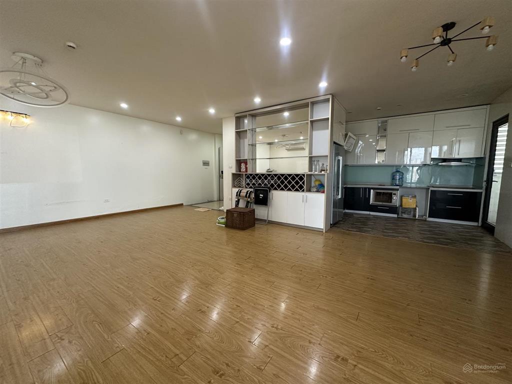 Cho thuê căn hộ yên hòa sunshine 163m2 căn góc nhận nhà ngay