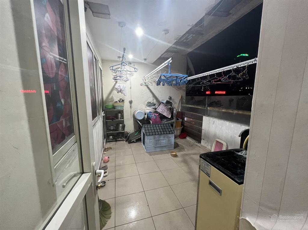 Bán chung cư d5c phố trần thái tông, 90m2 có 2pn giá hơn 6 tỷ