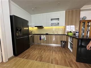Bán chung cư 15  17 phố ngọc khánh, giảng võ, ba đình, 123m2, có 3pn 2wc làm việc chính chủ