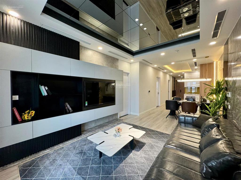 Bán căn 3 ngủ giá tốt trong khu vực brg the diamond residence 120m2 13 tỷ