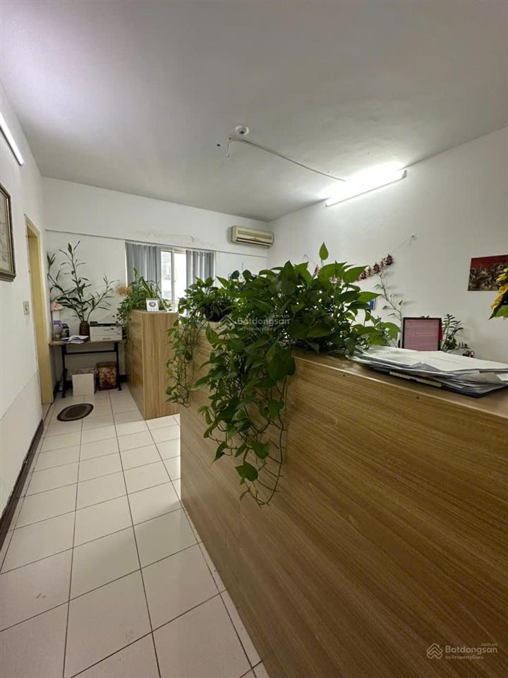 Chính chủ gửi bán căn hộ 163m2 thiết kế 3pn 2wc tòa 101 láng hạ, giá 12 tỷ, tầng cao view thoáng