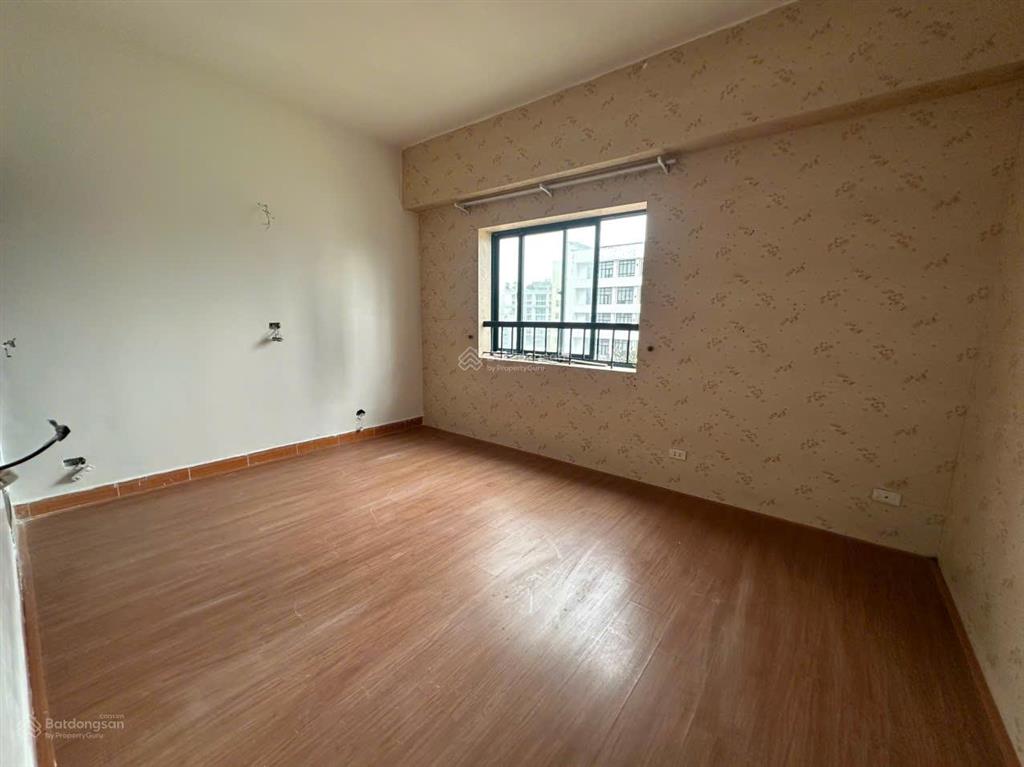 Bán căn hộ vườn xuân  71 nguyễn chí thanh, 3pn 2 wc nhà thoáng, giá rẻ