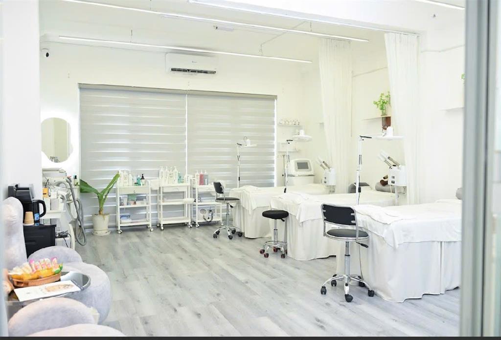 VISTEB hiện có 1 tầng lầu 3 cần share lại cho đối tác phù hợp trong lĩnh vực làm đẹp -