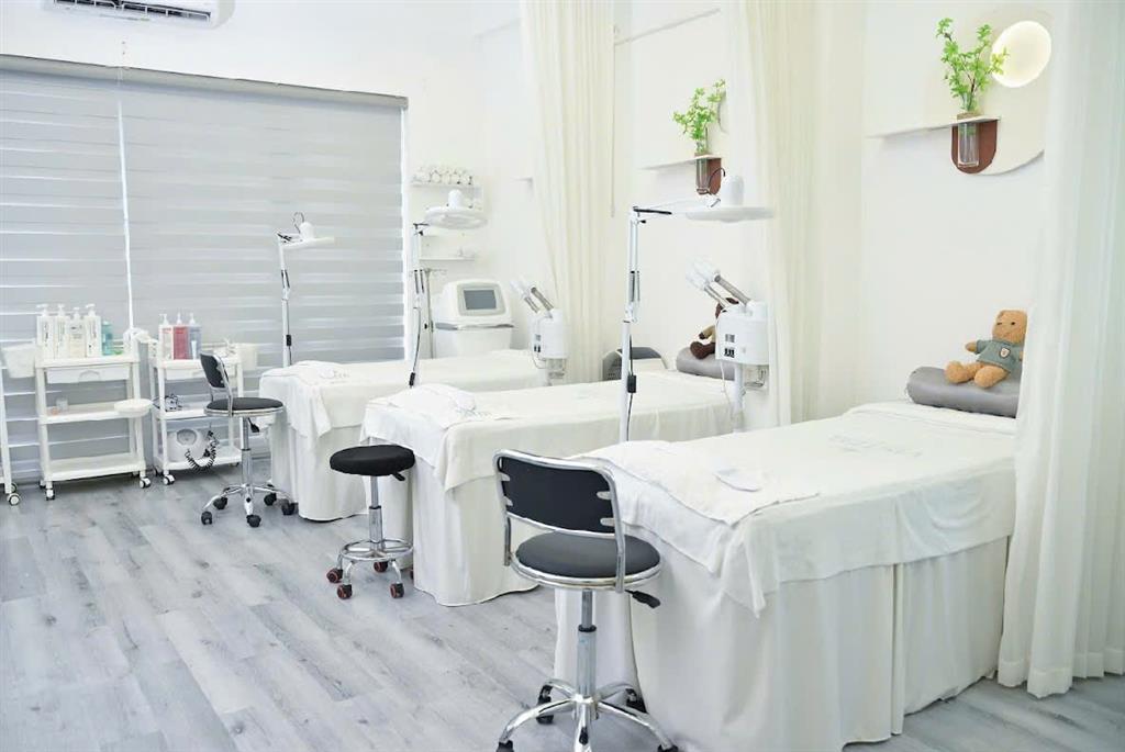 VISTEB hiện có 1 tầng lầu 3 cần share lại cho đối tác phù hợp trong lĩnh vực làm đẹp -