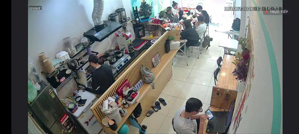 Sang nhượng quán tại 40 Đoàn Thị Điểm, Đống Đa, Hà Nội