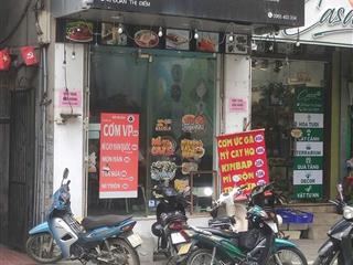 Sang nhượng quán tại 40 Đoàn Thị Điểm, Đống Đa, Hà Nội
