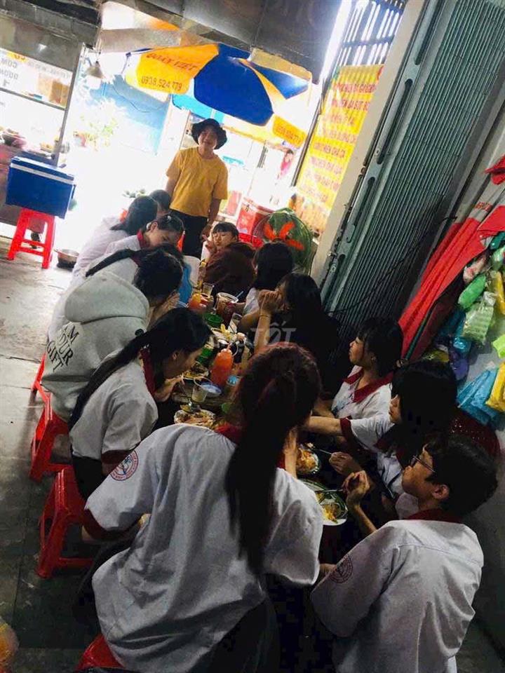 SANG QUÁN CƠM ĐANG HOẠT ĐỘNG ỔN ĐỊNH – MẶT BẰNG KHÔNG CỌC, THUÊ CHỈ 4 TRIỆU/THÁNG