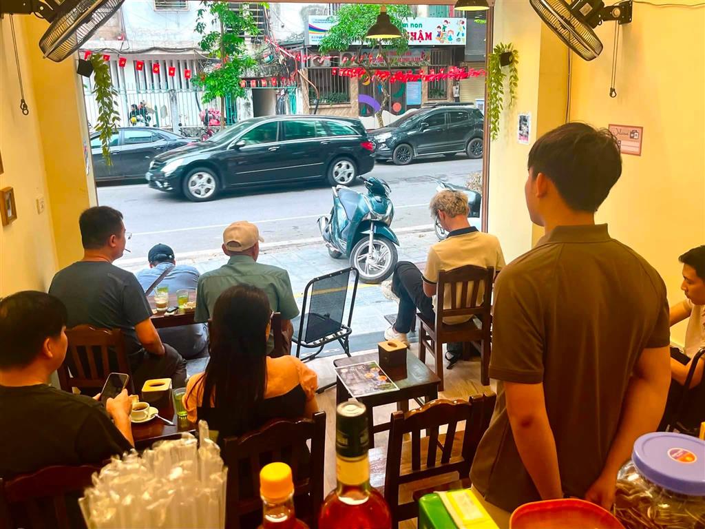 SANG NHƯỢNG QUÁN CÀ PHÊ – NHẬN QUÁN BÁN NGAY TẠI 30 THI SÁCH