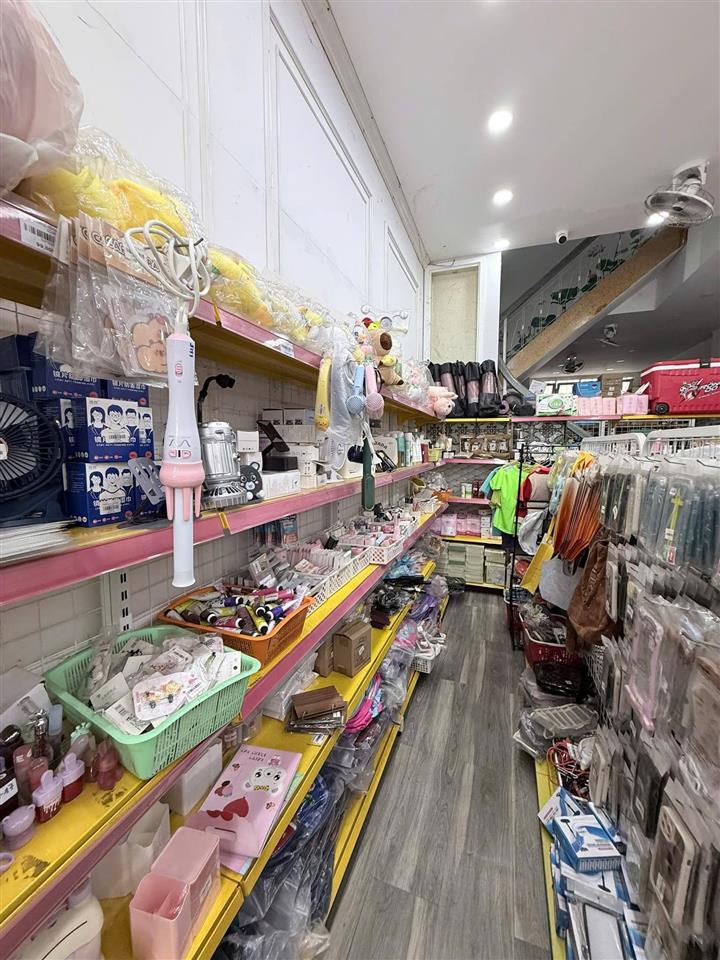 SANG NHƯỢNG TOÀN BỘ CỬA HÀNG – GIÁ MONG MUỐN 450 TRIỆU (CÓ THƯƠNG LƯỢNG)