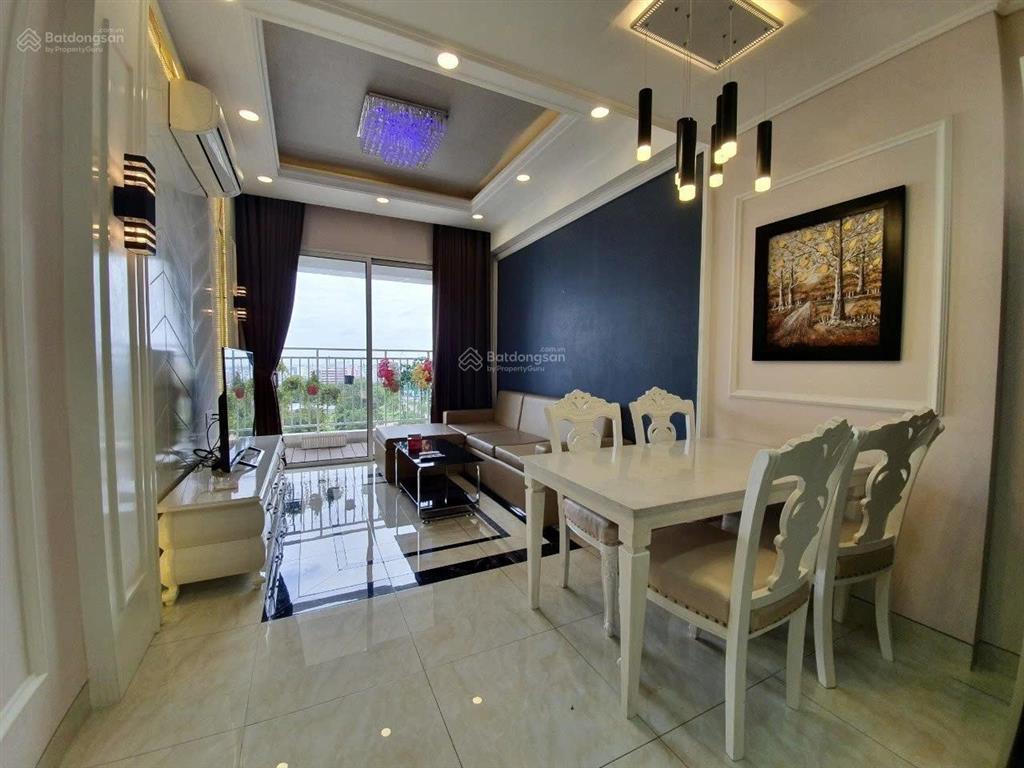 Bán gấp ch giá tốt chỉ 5.980 tỷ, 73m2 2pn 2wc full nt, tại cc the botanica sân bay.  0973 720 ***