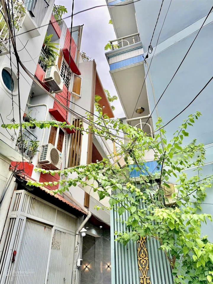 Siêu phẩm cô bắc phan đình phùng p1 50m2 4 tầng full nội thất 2 mặt hẻm + 2 ban công trước sau