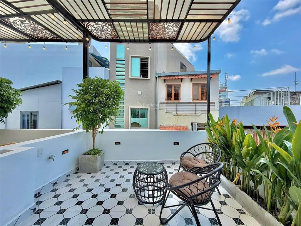 Siêu phẩm! sát hxh lê văn sỹ, pn, dt 3,5x10m ( nở hậu 4,85), 4 tầng, 3pn. chỉ 8,15 tỷ còn tl