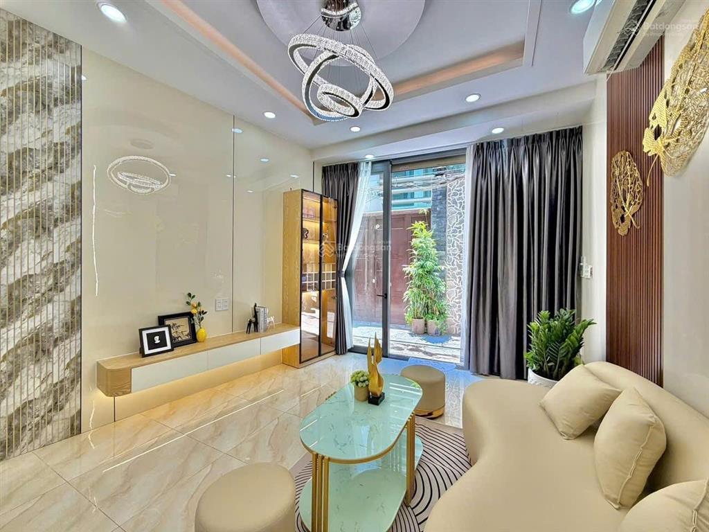 Siêu phẩm! sát hxh lê văn sỹ, pn, dt 3,5x10m ( nở hậu 4,85), 4 tầng, 3pn. chỉ 8,15 tỷ còn tl