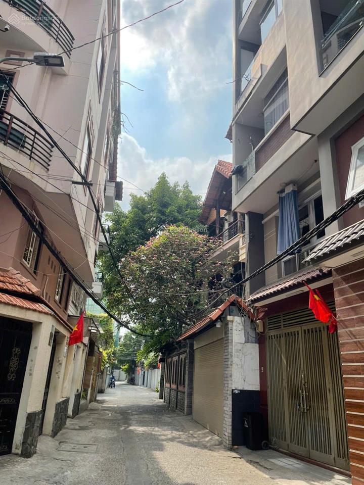 Bán nhà hẻm víp 48 hồ biểu chánh, phường 11, q phú nhuận. dt 9,6mx18,5m. 2 tầng.