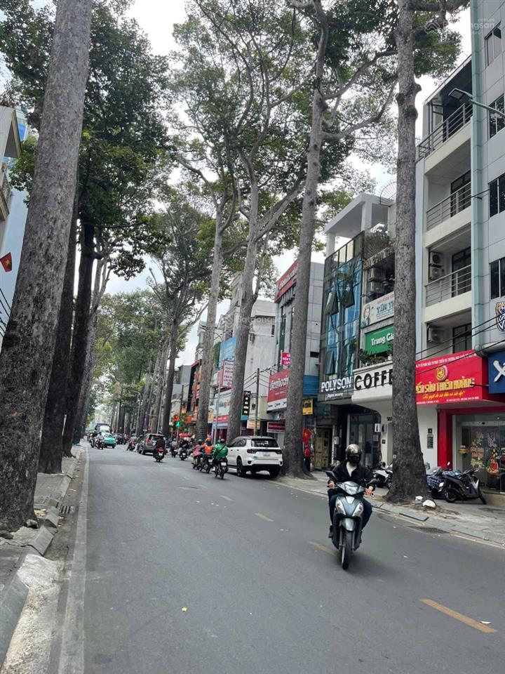 Bán nhà mặt tiền trần quang khải, p tân định, quận 1. gần hai bà trưng. dt 4,3mx15m. 5 tầng