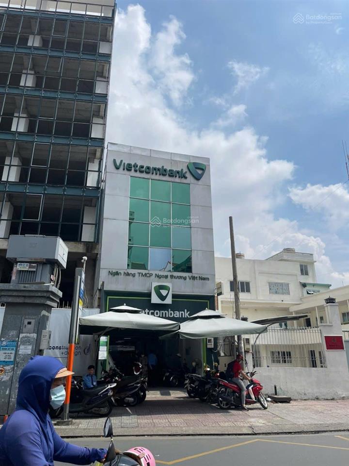 Mặt tiền lê văn sỹ, quận phú nhuận. dt 175m2. đang cho ngân hàng thuê 161 triệu/th.