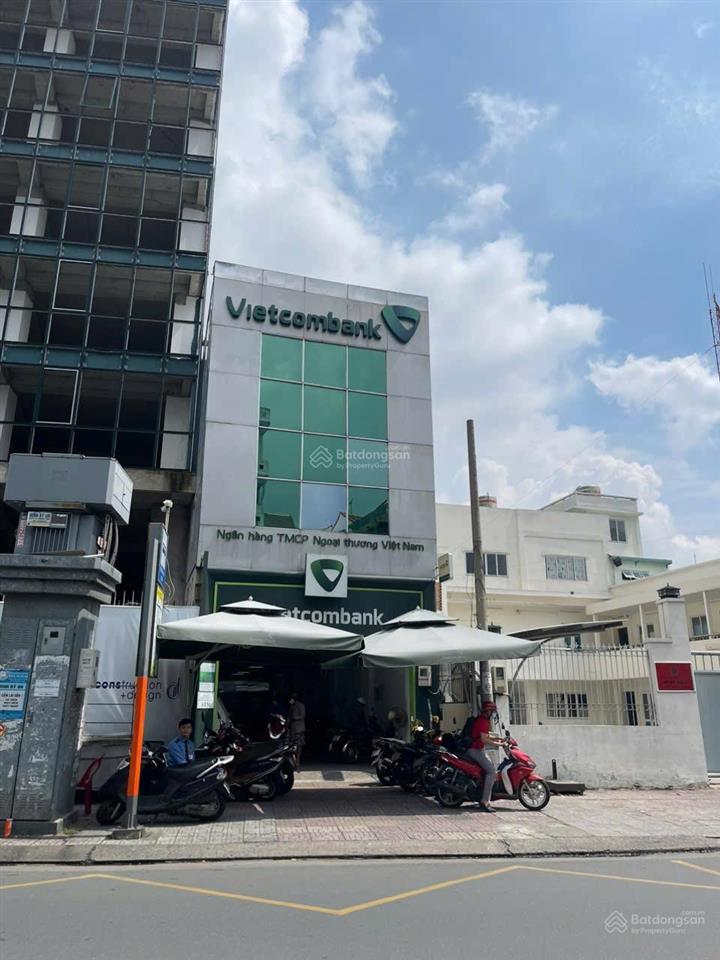 Mặt tiền lê văn sỹ, quận phú nhuận. dt 175m2. đang cho ngân hàng thuê 161 triệu/th.