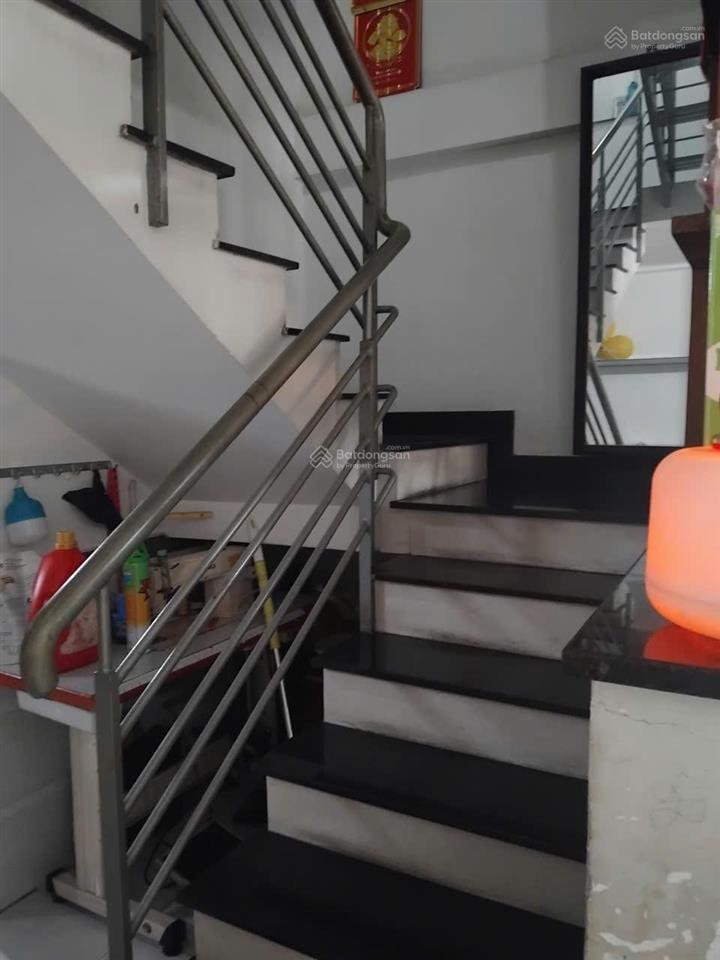 Bán nhà view công viên 25/ nguyễn minh châu  tân phú. trệt lửng s.thượng ( 3pn)  dt 70m2   8ty40