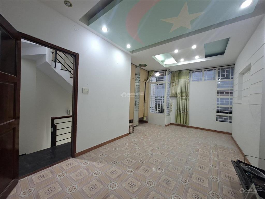 Hẻm xe hơi vào nhà  5 tầng mới tinh  lạc long quân, hòa bình, tp.hcm  chỉ 9.4 tỷ