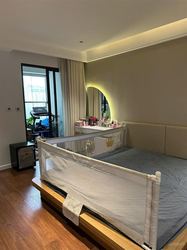 Bán căn góc 3 ngủ tại imperia garden  dt 115m2  view kép nội khu & thành phố  full đồ  12. x tỷ