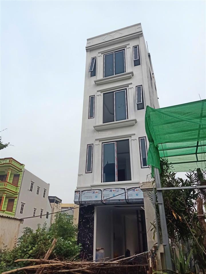 Bán nhà 4 tầng, tháng máy, ô tô nhỏ đỗ cửa 50m2, giá 6.5 tỷ
