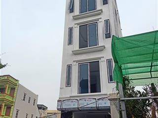 Bán nhà 4 tầng, tháng máy, ô tô nhỏ đỗ cửa 50m2, giá 6.5 tỷ