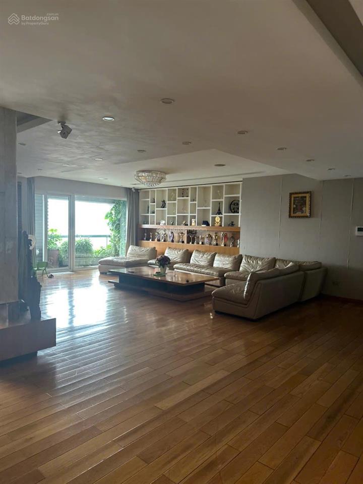 Bán gấp căn hộ cc handiresco, tại 31 lê văn lương, dt 99m2, 3pn, 2vs, căn góc, giá bán 10,3 tỷ