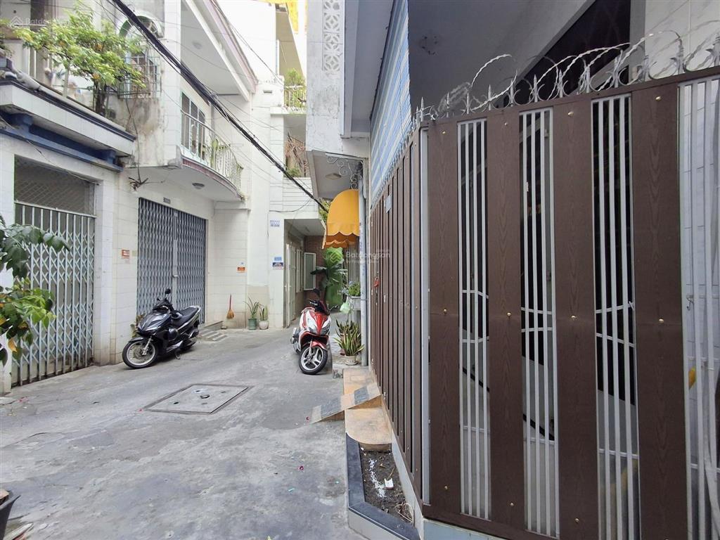 Nhà trung tâm phú nhuận  gần đặng văn ngữ, huỳnh văn bánh  chỉ 6.x tỷ