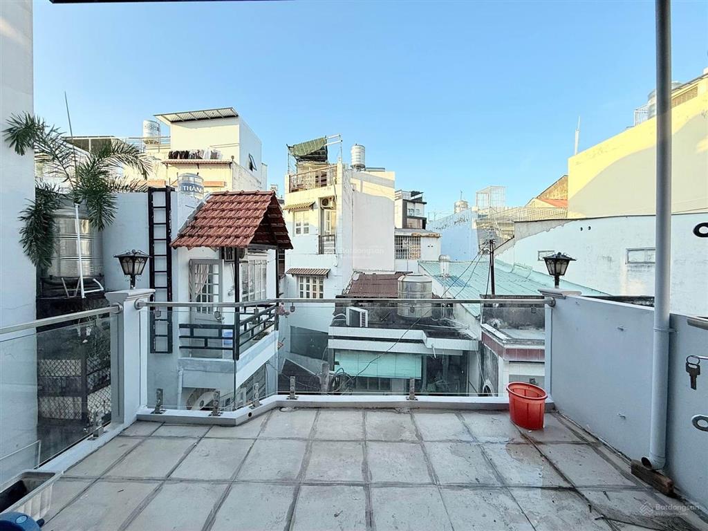 Nhà trung tâm phú nhuận  gần đặng văn ngữ, huỳnh văn bánh  chỉ 6.x tỷ